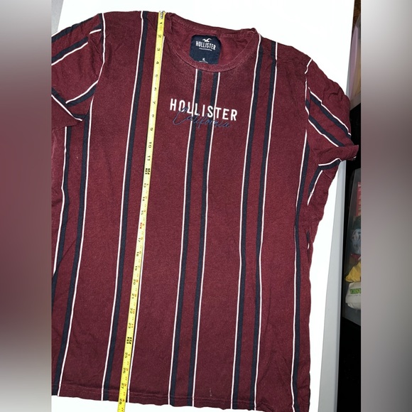 HOLLISTER Stripe Logo Graphic Tee - Picture 3 of 4